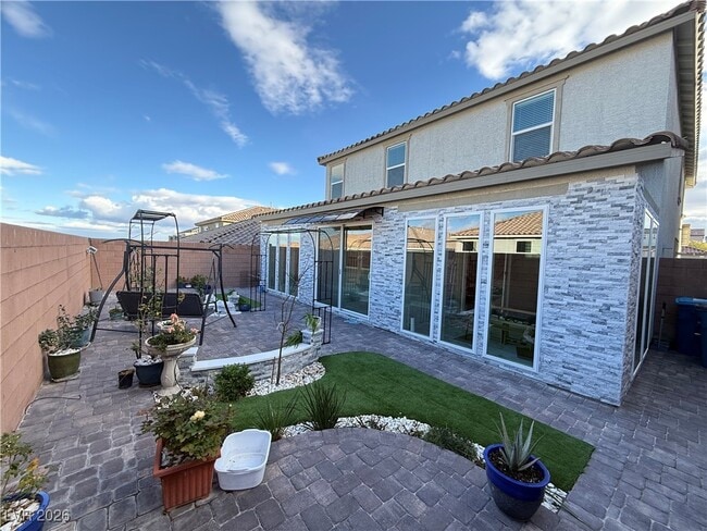 Building Photo - 10842 Gentle Crst Ave