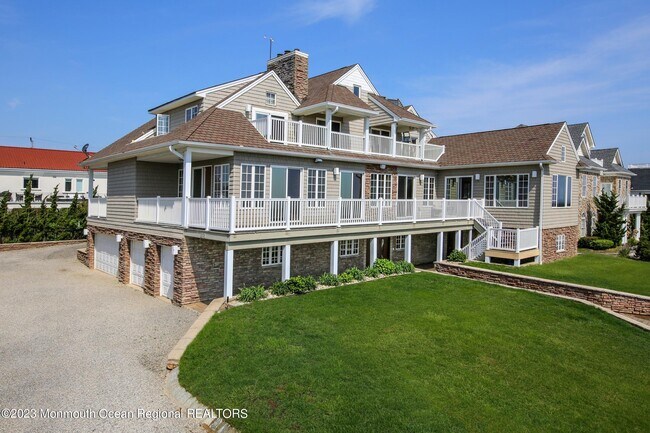 Foto del edificio - 102 Ocean Ave N