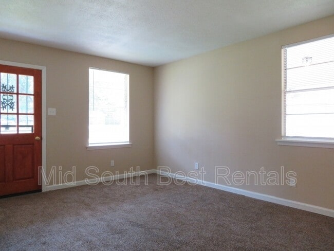 Building Photo - 4792 Bluff Wood Cove