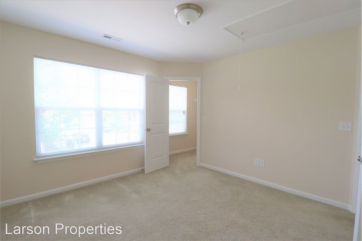 Foto principal - 4 br, 2.5 bath House - 2042 Sinclair Trace