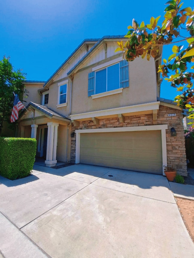 Building Photo - 4429 W Pinsapo Dr