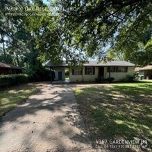 Building Photo - 4367 Gardenview Dr