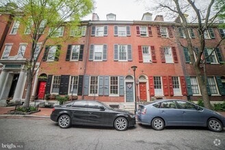 Building Photo - 1021 Clinton St