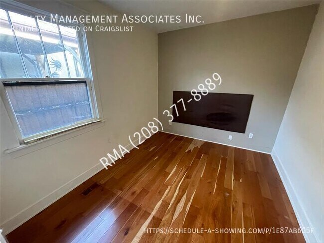 Building Photo - Cute 2 bedroom home in the North End!!