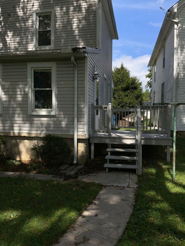 Primary Photo - 3 br, 2 bath House - 150A BROAD ST
