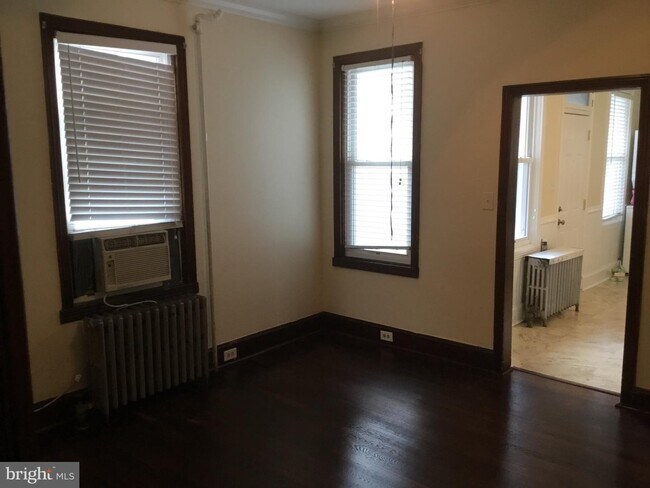 Building Photo - 416 W Patrick St