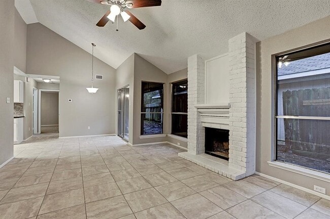 Building Photo - 23322 Pebworth Pl