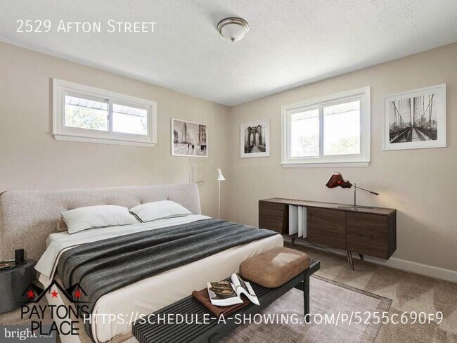 Building Photo - Beautifully Renovated Home with tons of Ou...