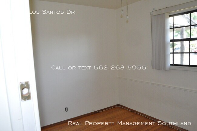 Building Photo - Large 5 Bedroom House Next to CSULB