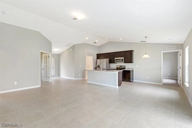 Foto del edificio - 3217 NW 3rd Ave