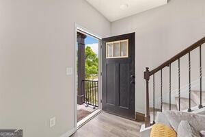 Foto del edificio - 1006 Bayrose Cir