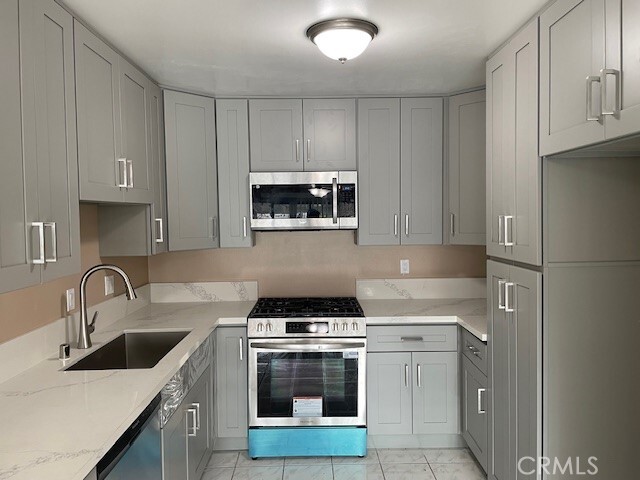 Foto del edificio - 2153 W Churchill Cir