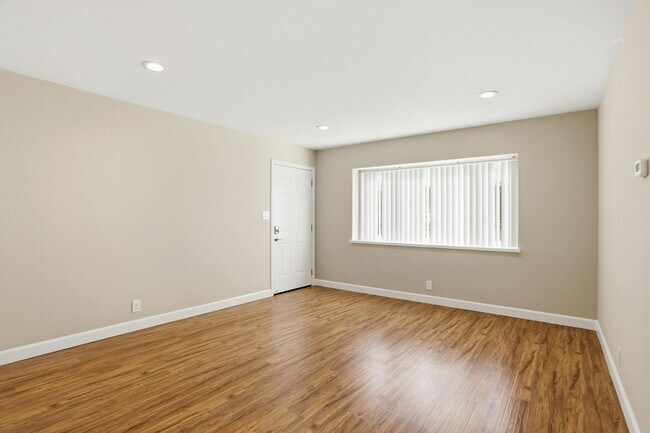 Foto del edificio - 2127 Monroe St