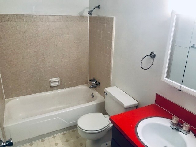 Foto del edificio - Beautiful 1 Bedroom Condo for Rent in South Ogden