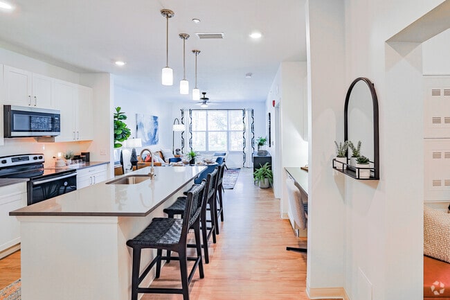 Entrada 1HAB, 1BA - 862 ft² - The Artisan at Robinson