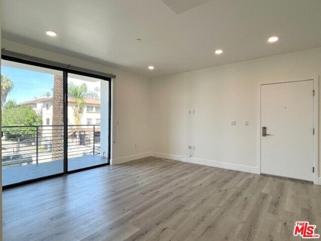 Foto del edificio - 14612 Calvert St