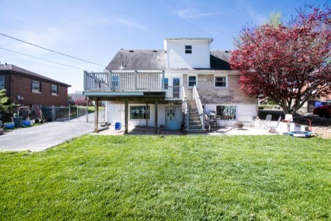 Building Photo - 277 Hill N Dale Rd