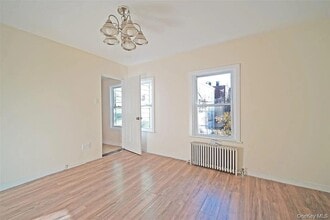 Building Photo - 192-23 116th Rd