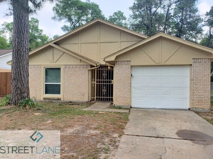 Primary Photo - Charming 3 Bedroom in Houston!