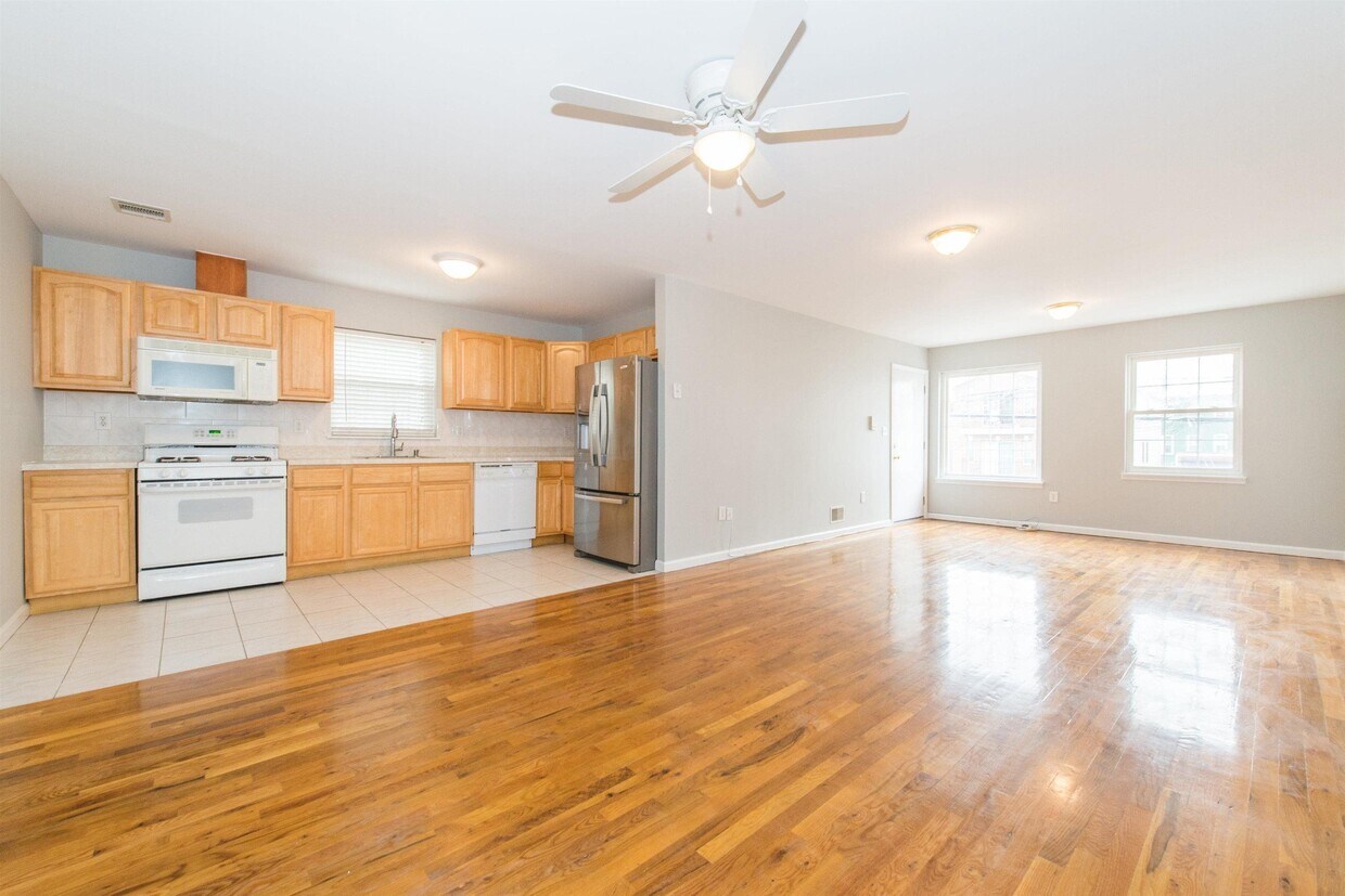 250 Halladay St Unit 1, Jersey City, NJ 07304 Condo for Rent in