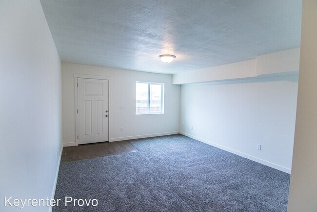 Foto del edificio - 3 br, 2.5 bath House - 108 E 630 N
