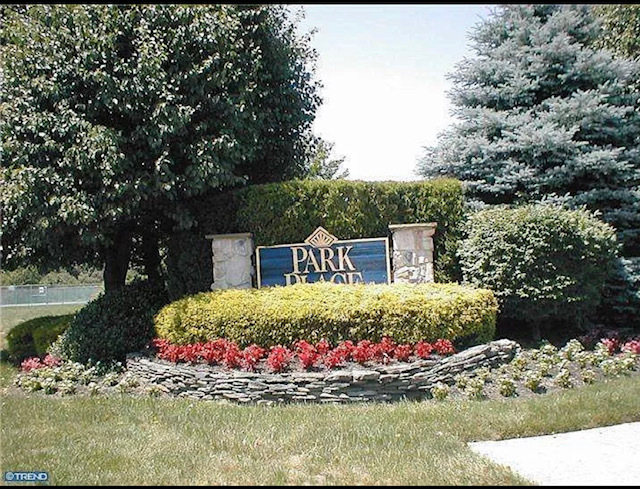 Building Photo - 6402 Normandy Dr