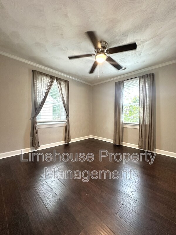 Foto del edificio - 809 Cambridge Ave