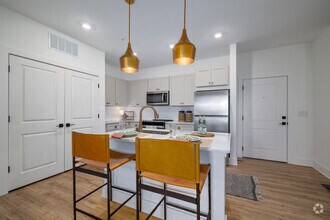 Interior Photo - The Highland