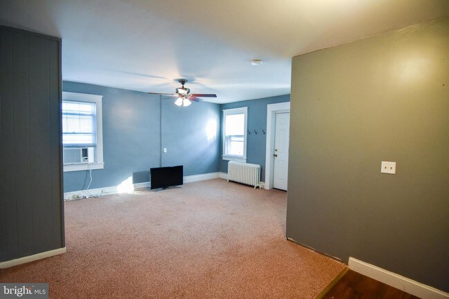 Foto del edificio - 3623 Falls Rd