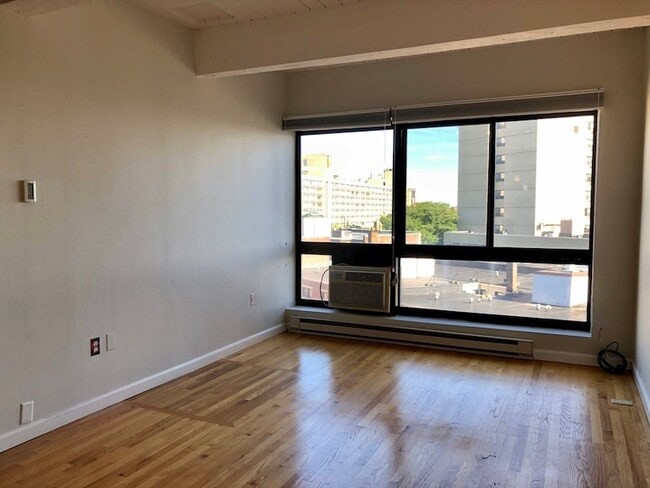 Photo - 12 Stoneholm St Apartment