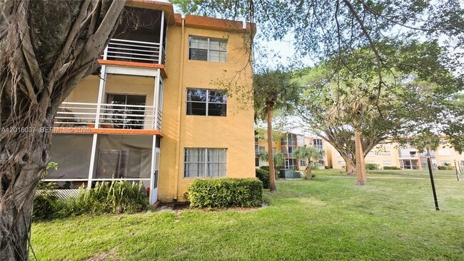 Building Photo - 4344 NW 9th Ave