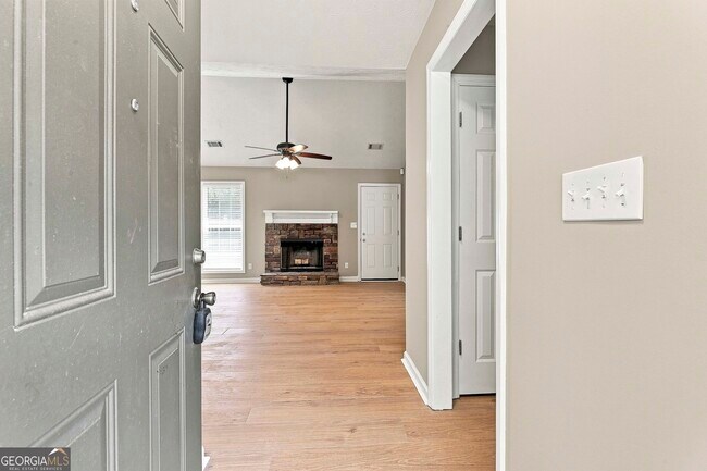 Foto del edificio - 104 Ridgefield Cir