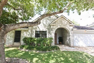 Building Photo - 2406 Old Dixie Dr