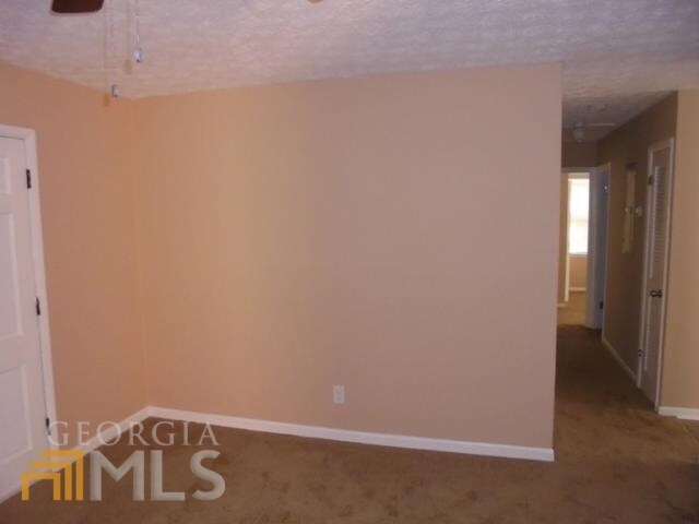 Building Photo - 6774 Valley Hill Ct