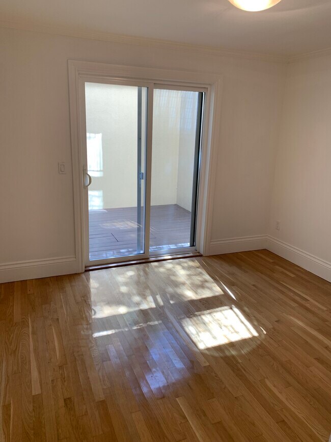 Bed 1 - 119 Peralta Ave