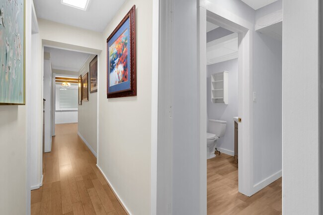 Couloir - 46 Falaise Rd