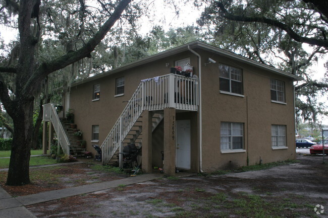 Building Photo - Palm Tree Apartments