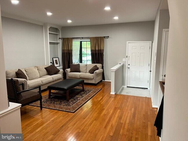 Foto del edificio - 13515 Sequoia Lea Dr