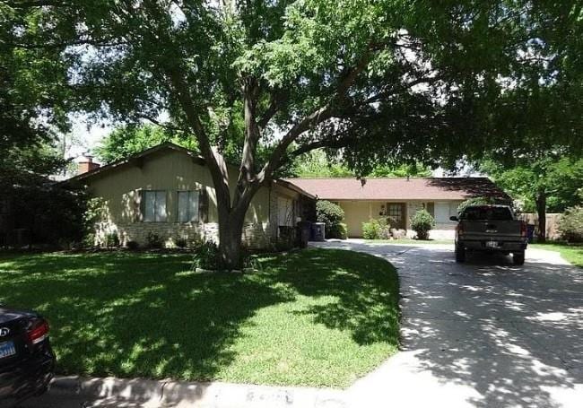 Primary Photo - 2102 Pompton Dr