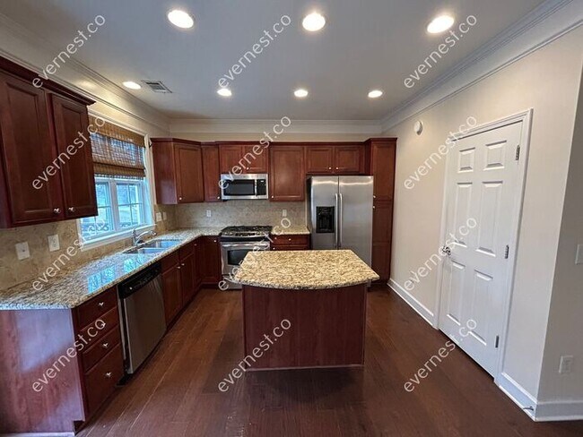 Building Photo - 2171 Weldonberry Dr