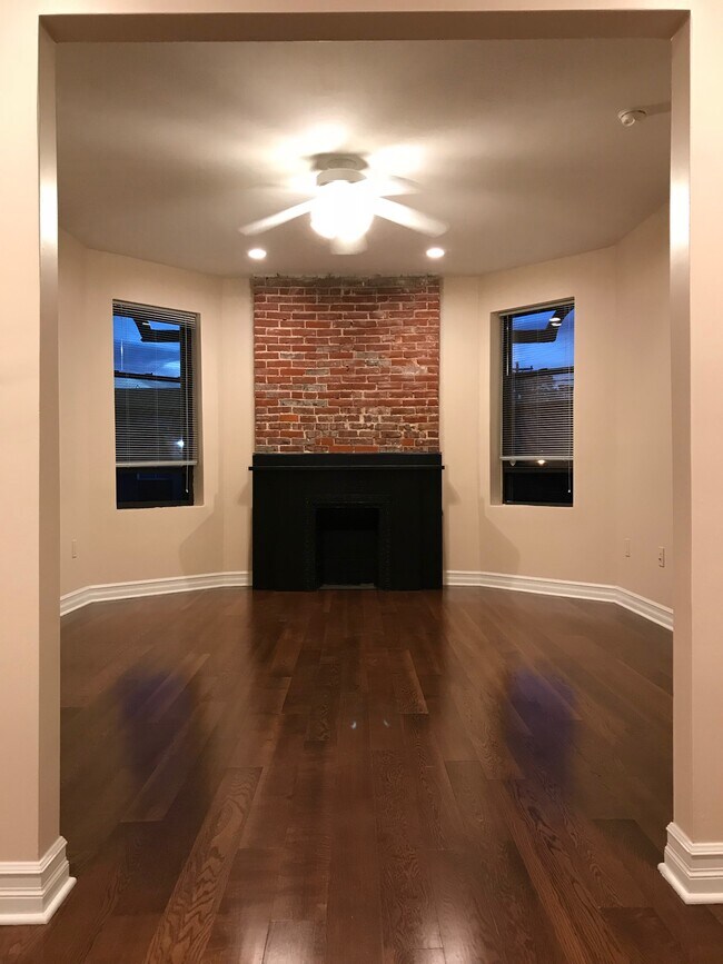 Foto del edificio - 5960 Alder St