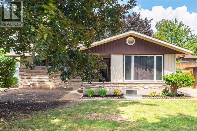 Building Photo - 214 Forest Hill Dr