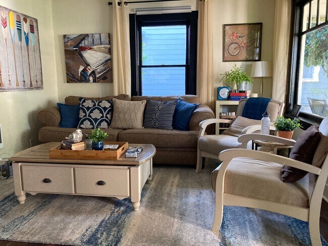 Building Photo - Fully Furnished Cottage in Camas Available for 7 Months!