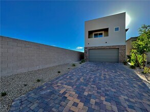 Building Photo - 7793 Vino Vranec Ct