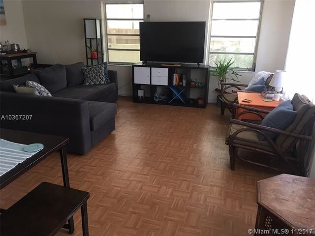 Foto del edificio - 3556 Crystal Ct