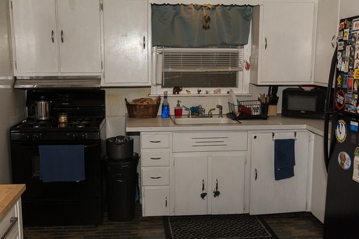 Building Photo - 431 Woodfern Rd