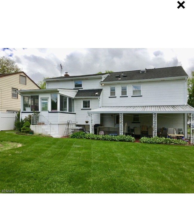 Building Photo - 562 Scotland Rd