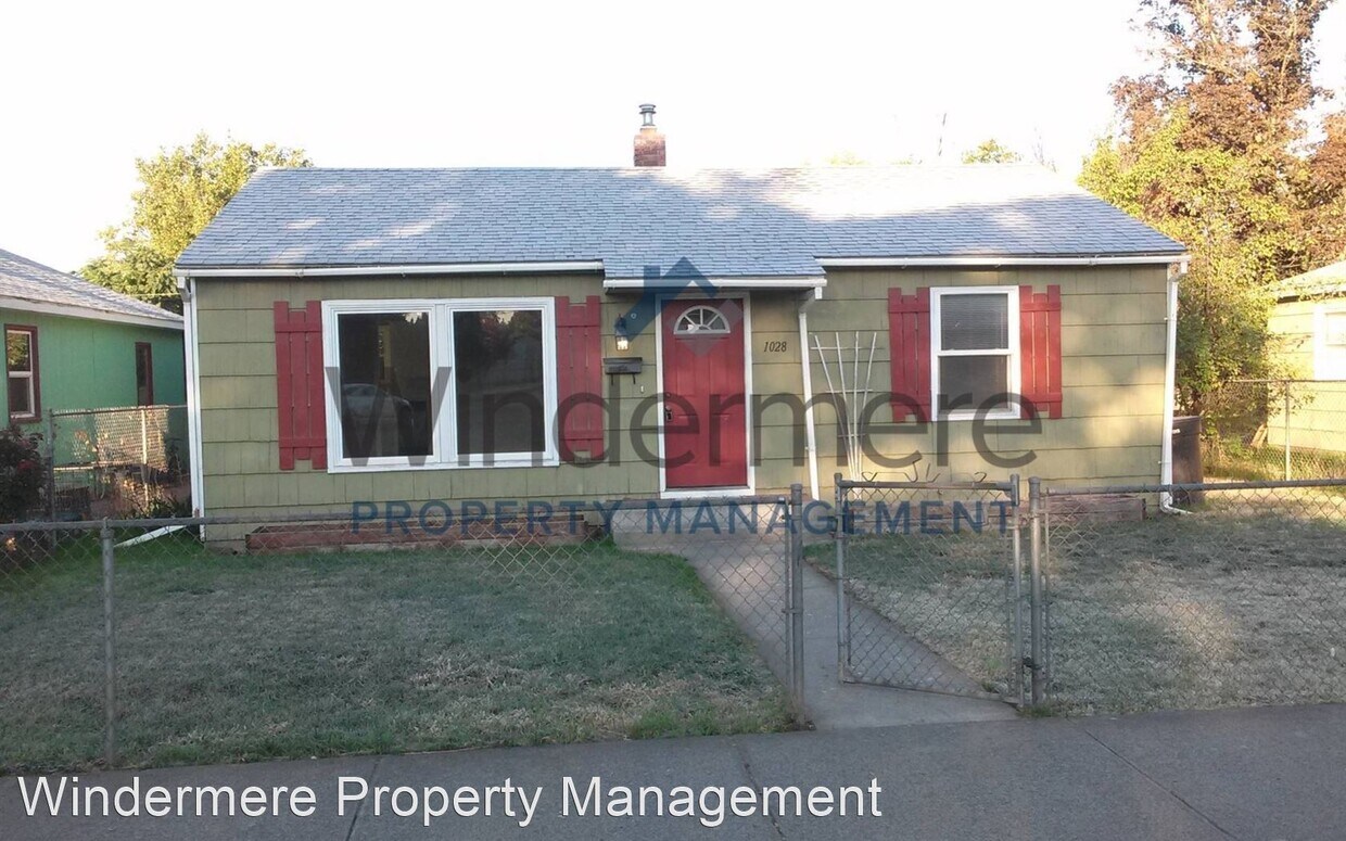 Foto principal - 2 br, 1 bath House - 1028 St. John Street
