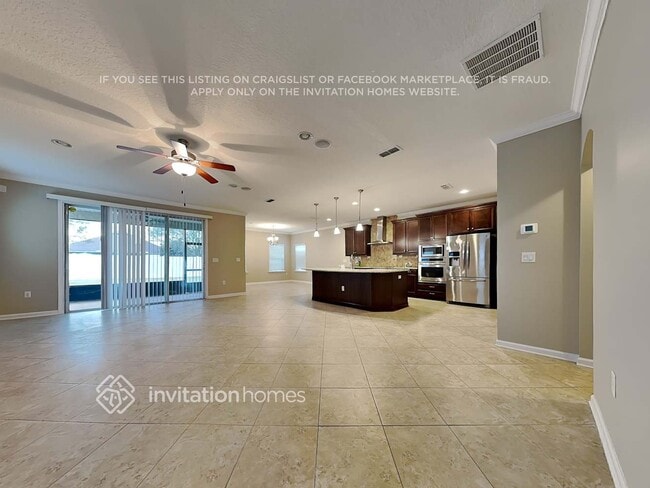 Foto del edificio - 15604 Spotted Saddle Cir