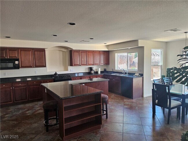 Foto del edificio - 637 Doubleshot Ln